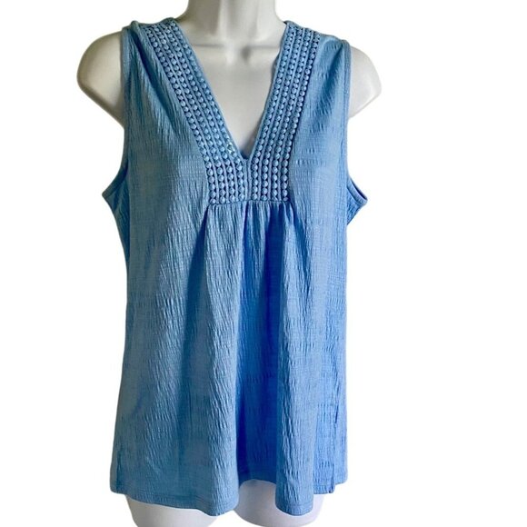 Juniper + Lime Tops - Juniper + Lime Light Blue Detailed Neckline Sleeveless Top Women's Medium NEW